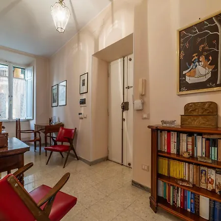 Guesthost - Sapienza Elegant Apartment! شقة